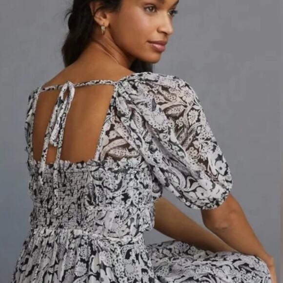 Delicate floral silk Anthropologie dress size SP light pink, ivory & black - Picture 1 of 11